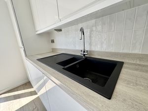 Dining Kitchen- click for photo gallery
